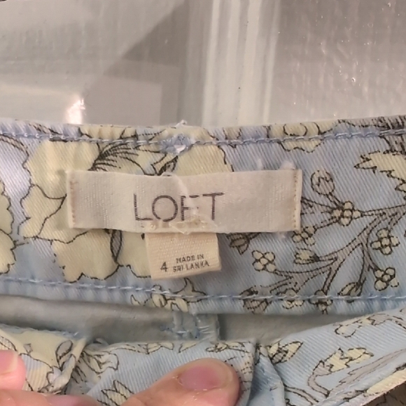LOFT Light Blue Floral Mini Skirt - Picture 2 of 8